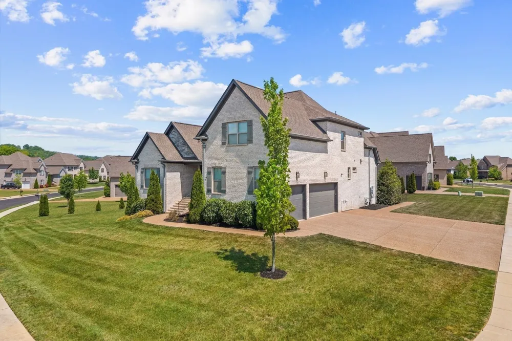 2050 Autumn Ridge Way Spring Hill, TN 37174