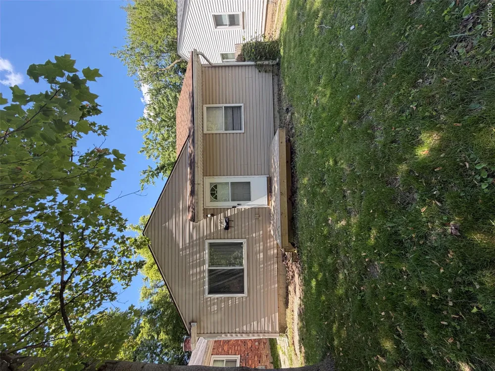 1929 Almont Street Ferndale City, MI 48220