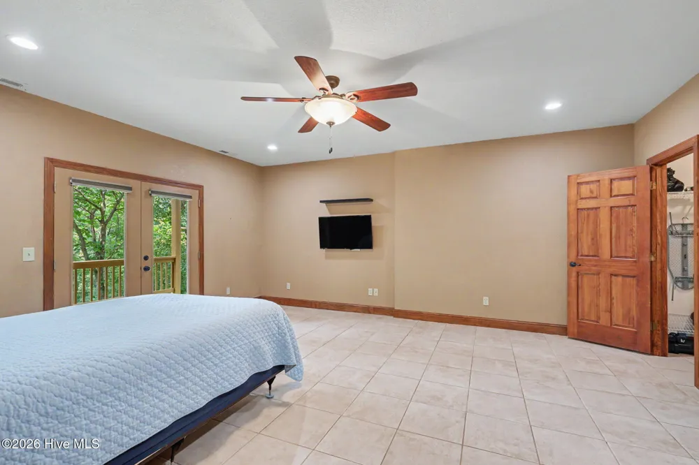 210 Majestic Drive Hayesville, NC 28904
