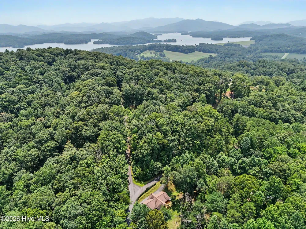 210 Majestic Drive Hayesville, NC 28904