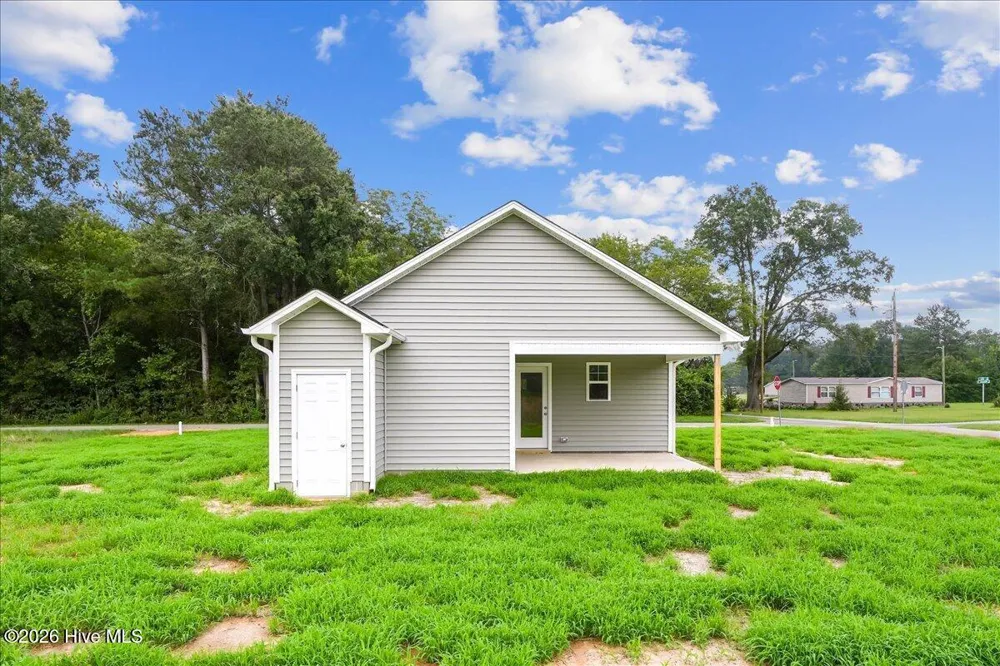 104 Lee Street Roseboro, NC 28382