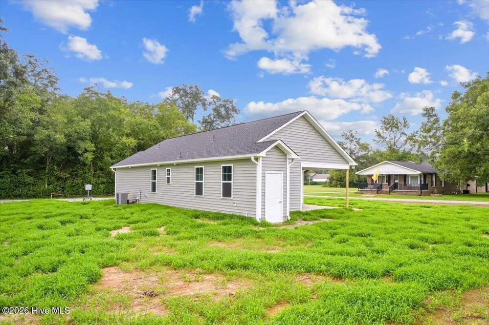 104 Lee Street Roseboro, NC 28382