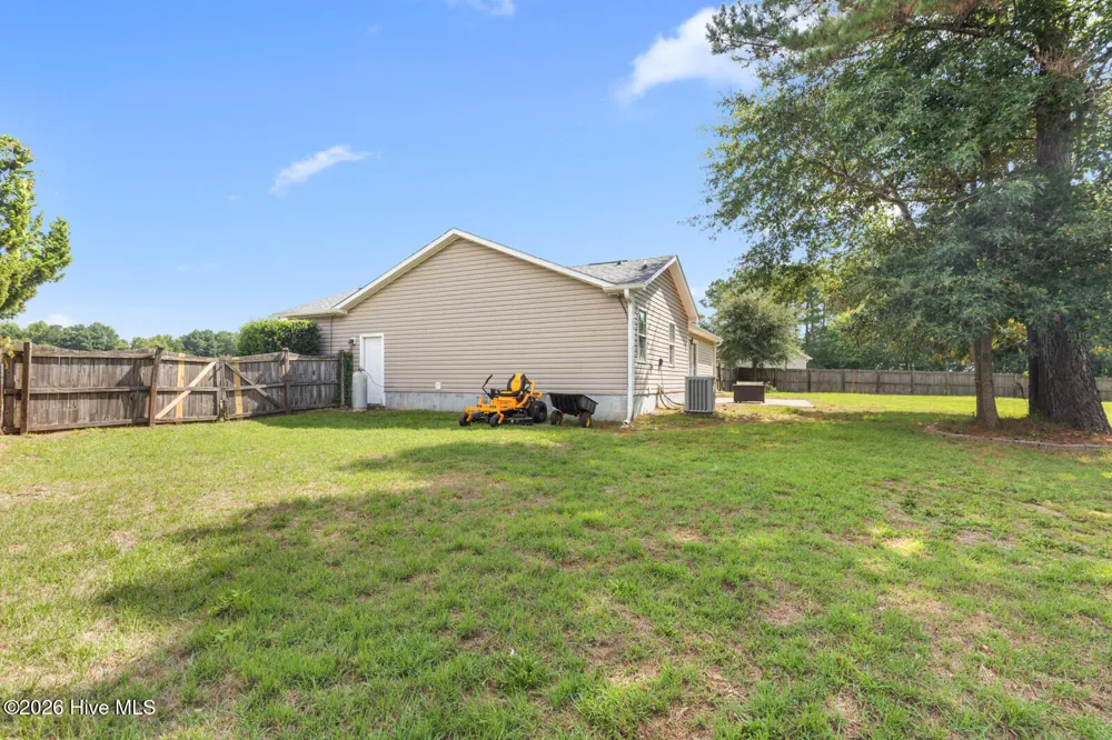 207 Concord Lane Richlands, NC 28574