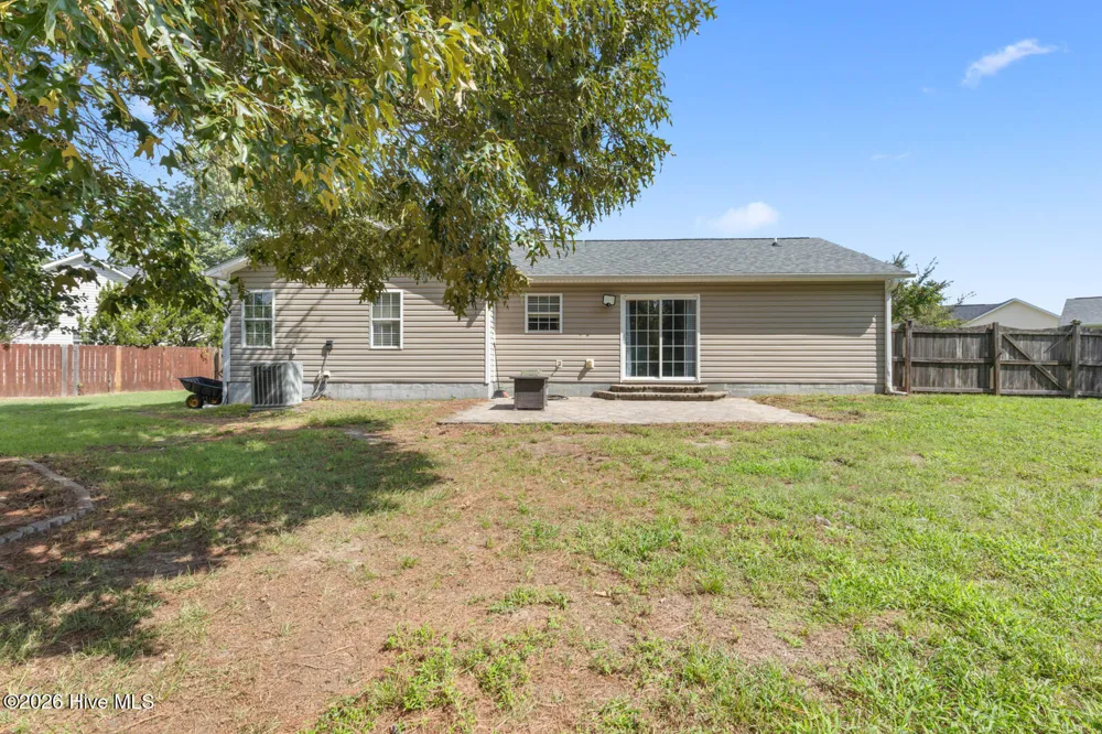 207 Concord Lane Richlands, NC 28574