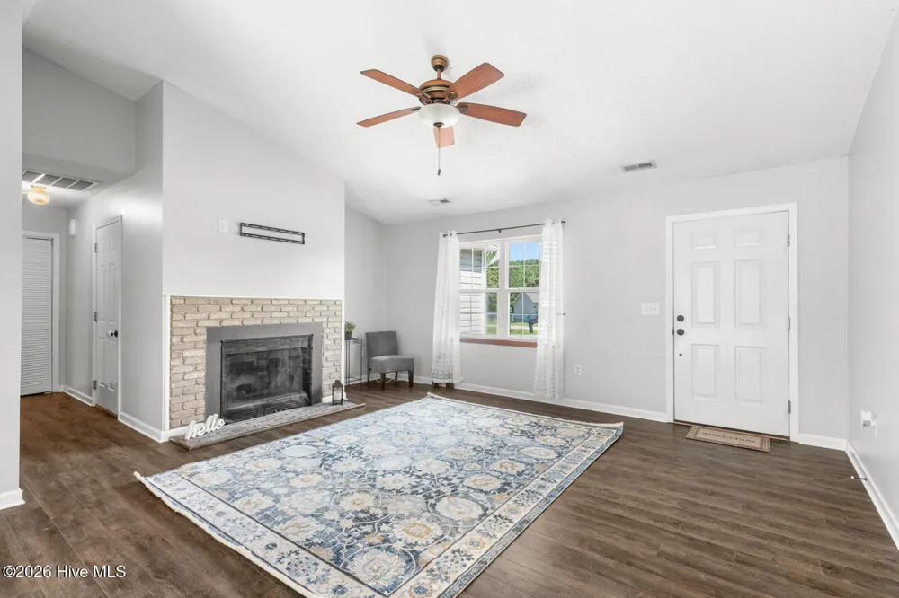 207 Concord Lane Richlands, NC 28574