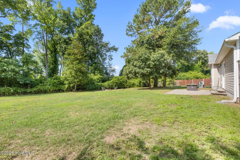207 Concord Lane Richlands, NC 28574
