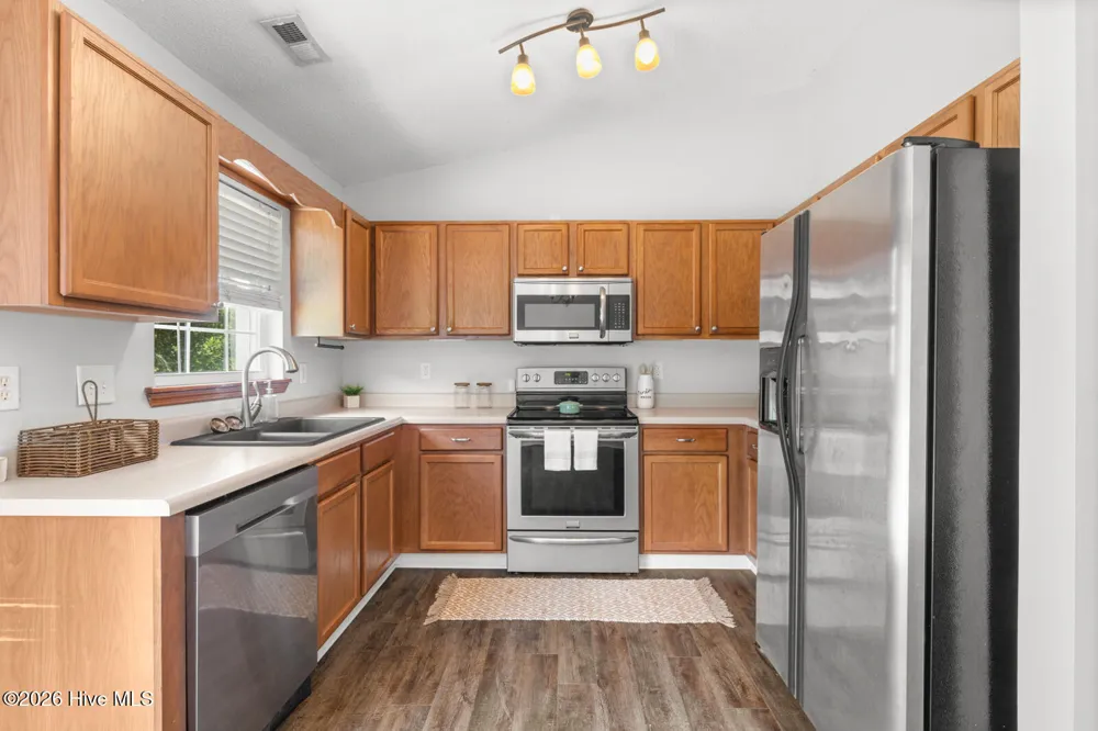 207 Concord Lane Richlands, NC 28574