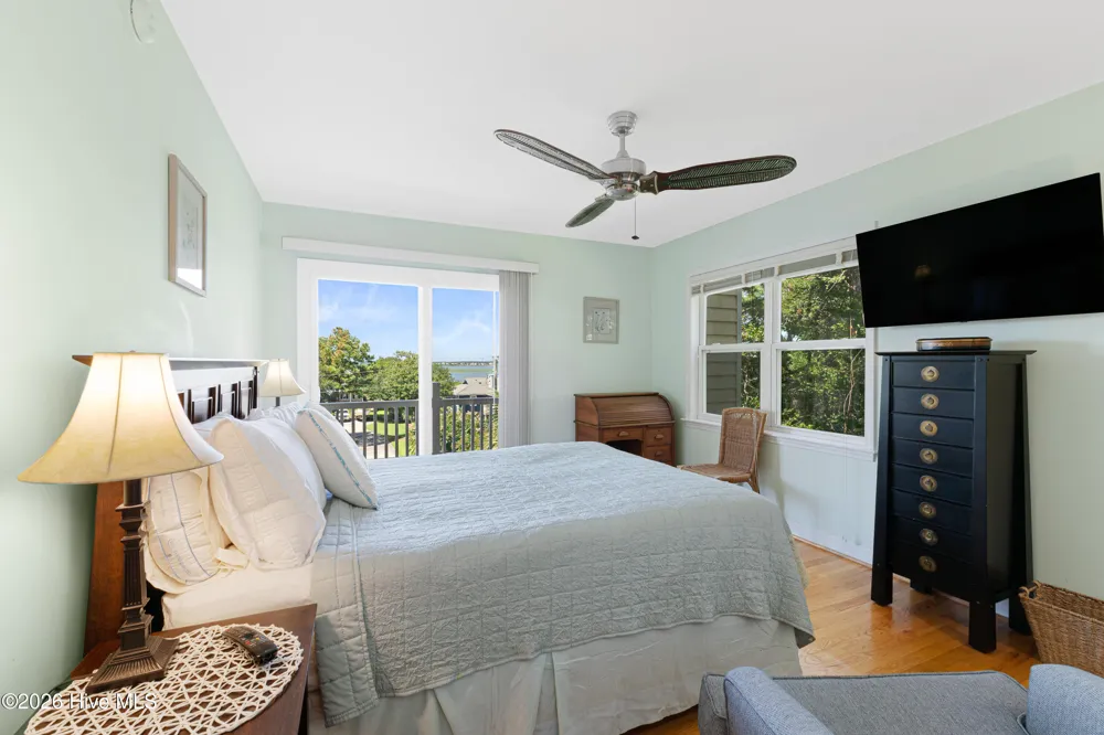 6611 Marsh Cove Road Emerald Isle, NC 28594