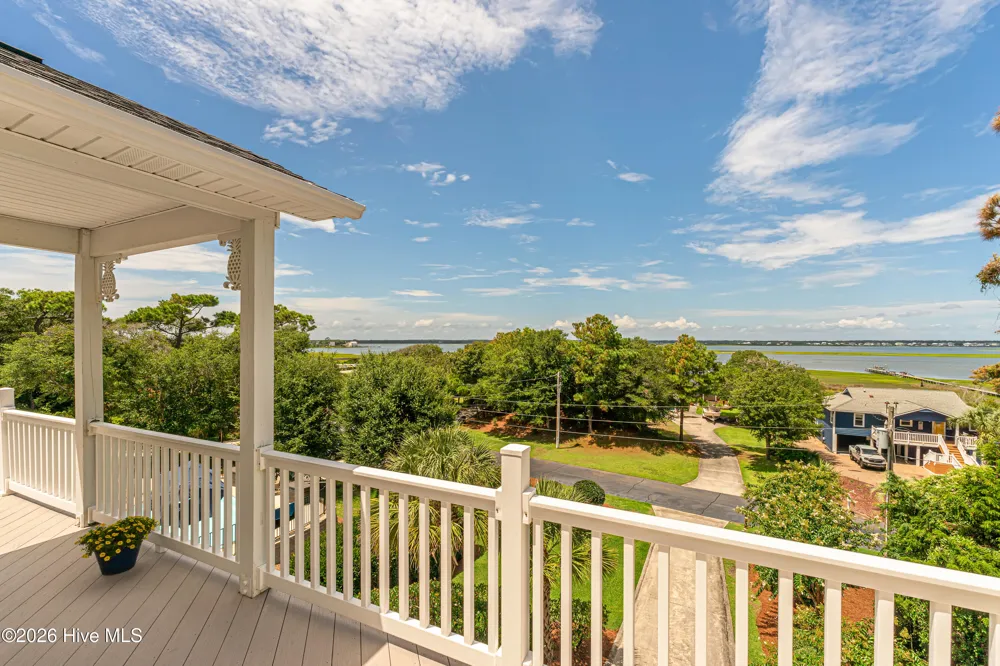 6611 Marsh Cove Road Emerald Isle, NC 28594