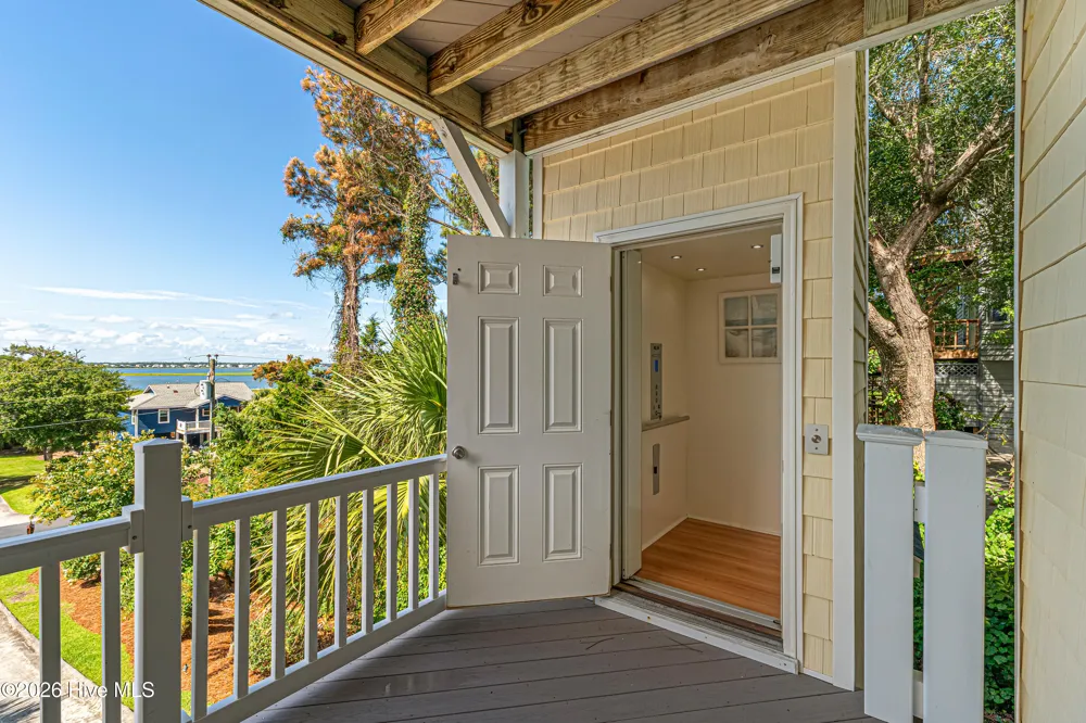6611 Marsh Cove Road Emerald Isle, NC 28594
