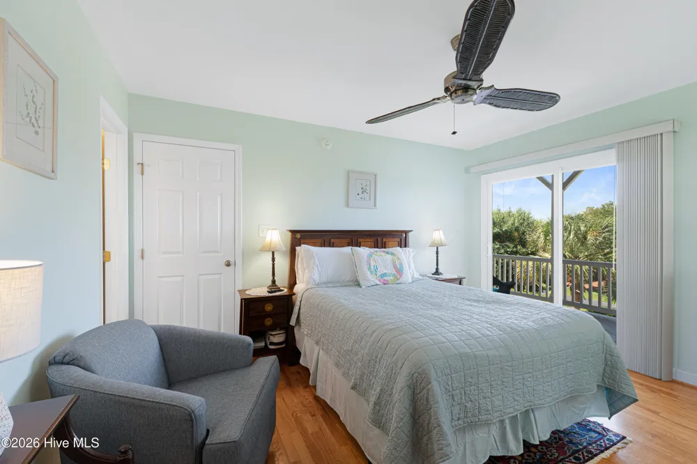 6611 Marsh Cove Road Emerald Isle, NC 28594