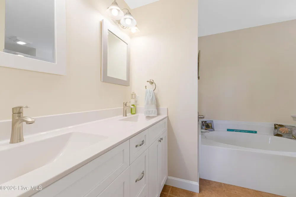 6611 Marsh Cove Road Emerald Isle, NC 28594