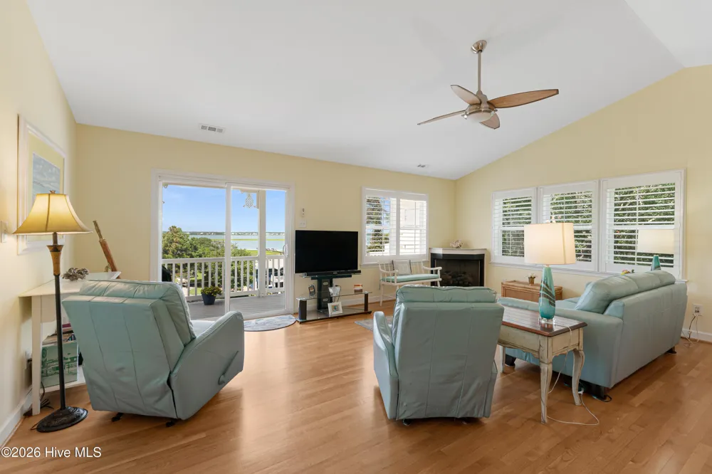 6611 Marsh Cove Road Emerald Isle, NC 28594