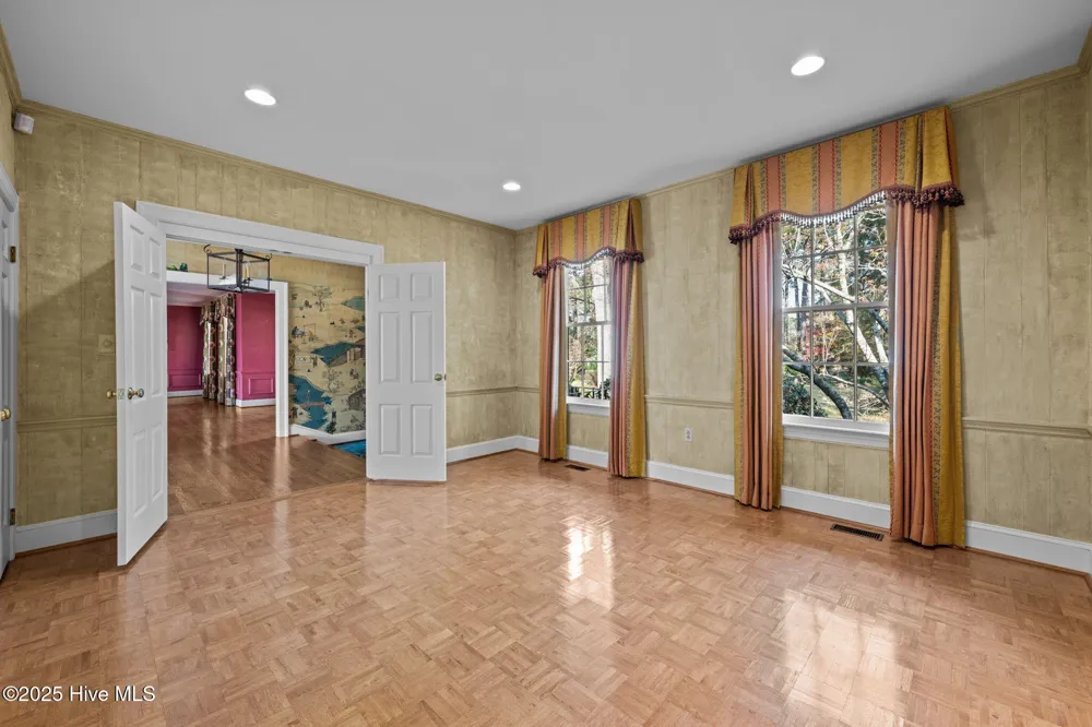 5003 Trent Woods Drive Trent Woods, NC 28562