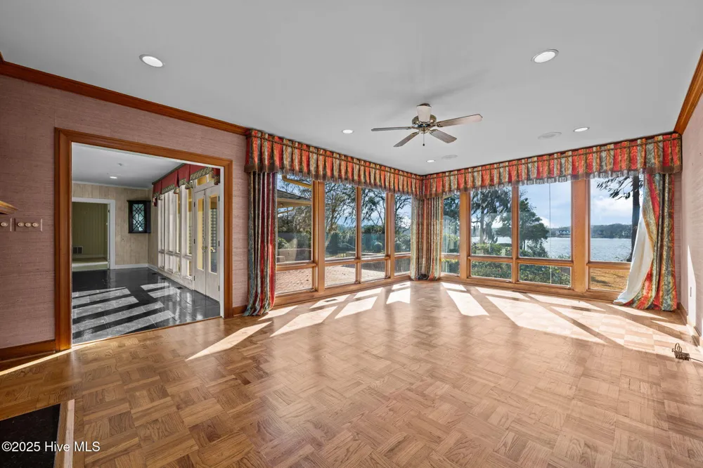 5003 Trent Woods Drive Trent Woods, NC 28562