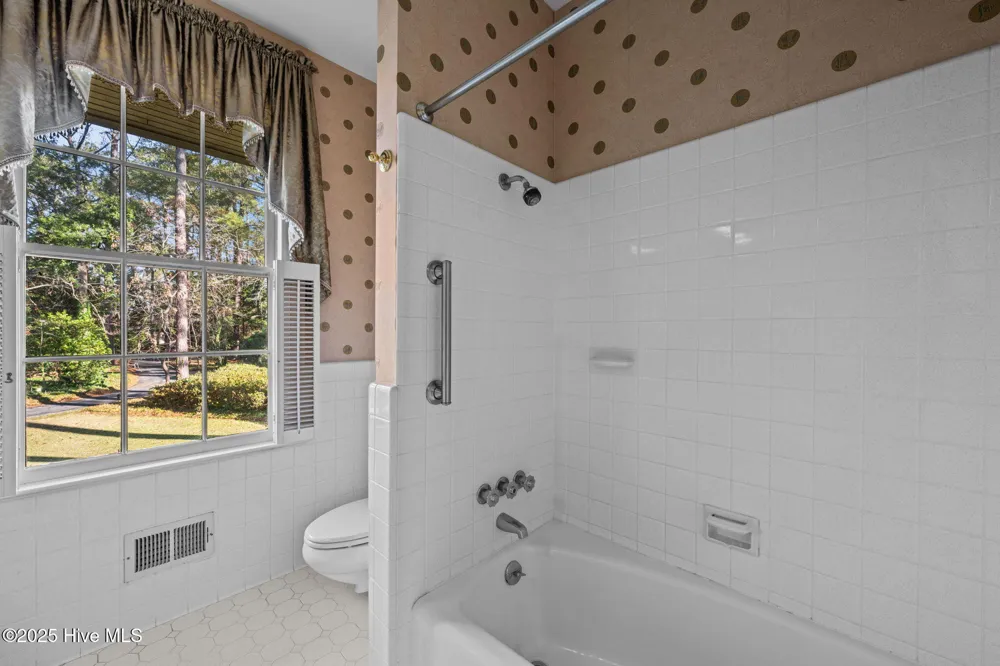 5003 Trent Woods Drive Trent Woods, NC 28562