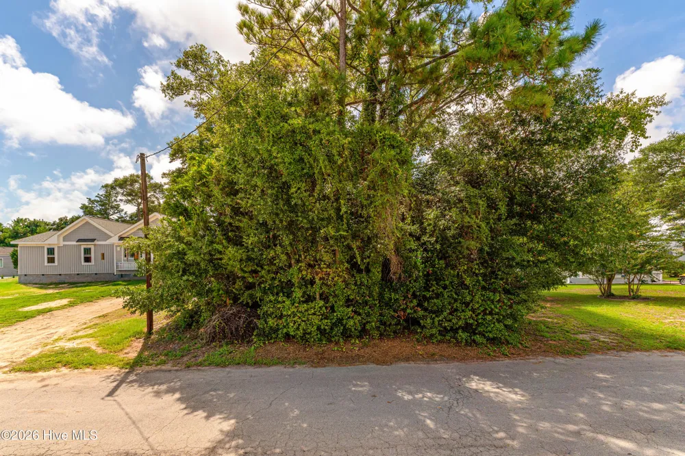 311 Lamroc Drive Emerald Isle, NC 28594