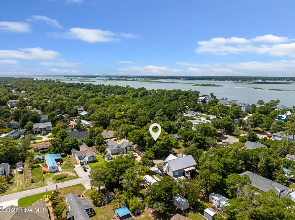 311 Lamroc Drive Emerald Isle, NC 28594