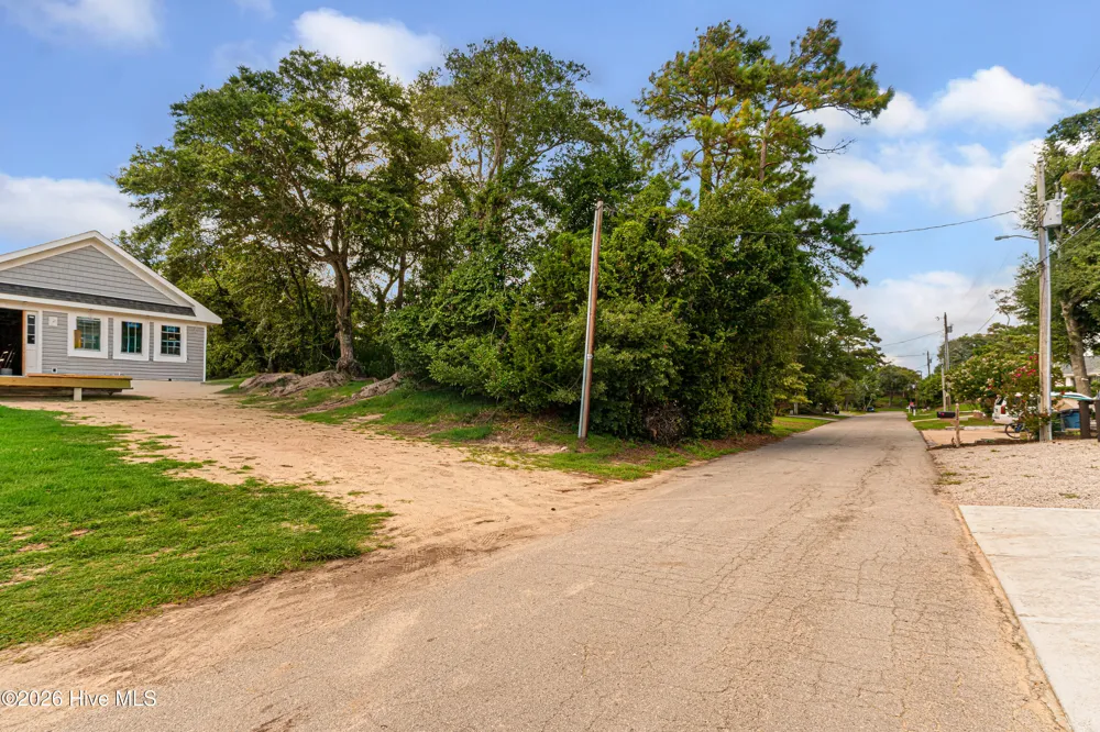 311 Lamroc Drive Emerald Isle, NC 28594