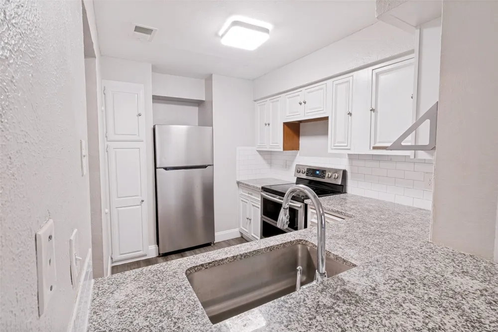 5840 Spring Valley Road #803 Dallas, TX 75254