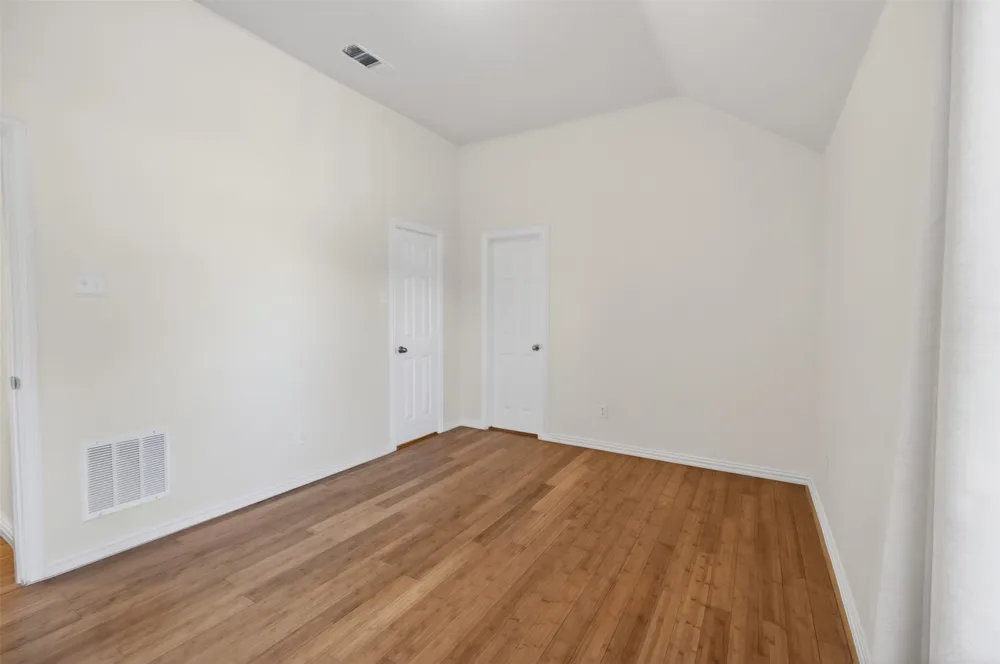 2616 Cove Drive Grand Prairie, TX 75054