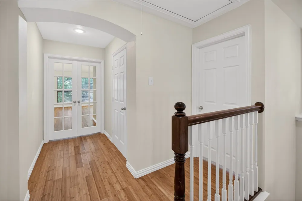 2616 Cove Drive Grand Prairie, TX 75054