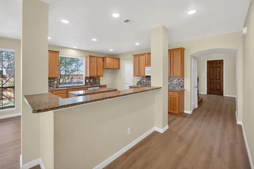 2616 Cove Drive Grand Prairie, TX 75054
