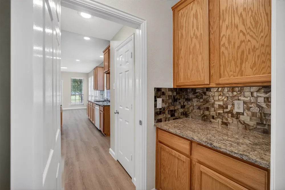 2616 Cove Drive Grand Prairie, TX 75054