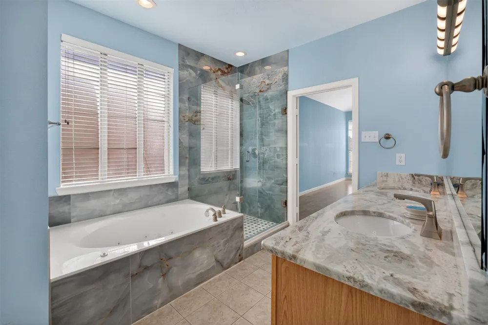 2616 Cove Drive Grand Prairie, TX 75054
