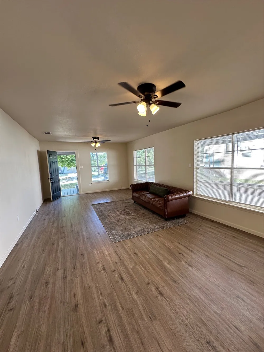 603 W Walcott Avenue Comanche, TX 76442