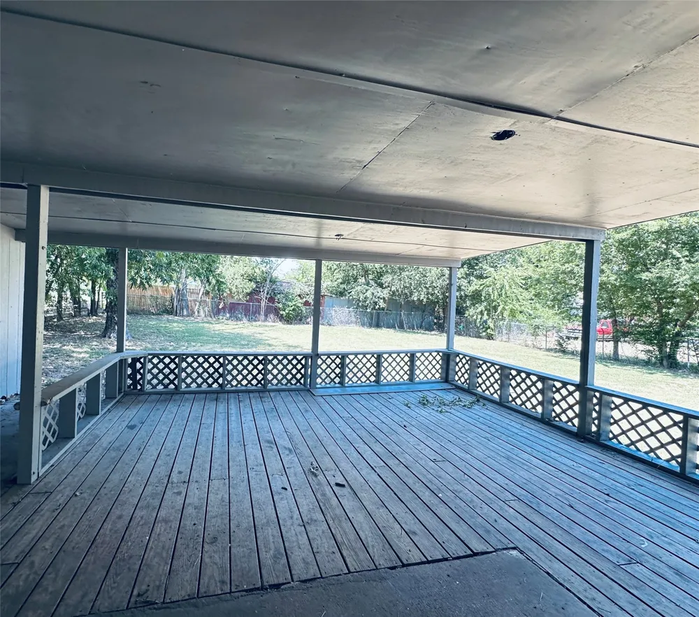 603 W Walcott Avenue Comanche, TX 76442