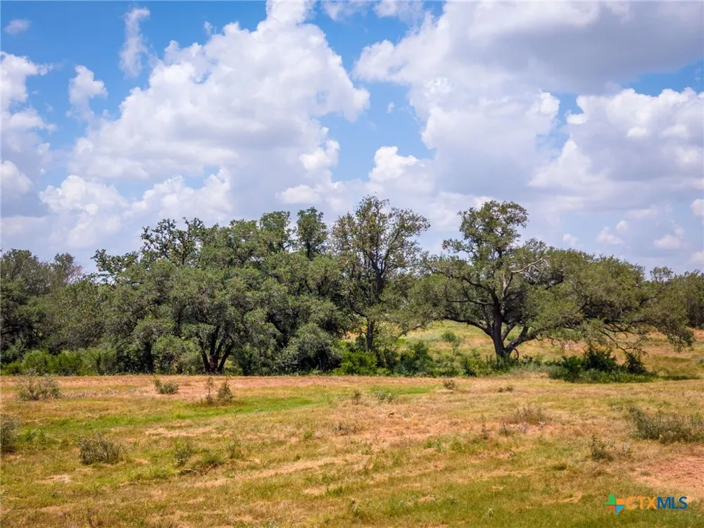 4567 Luther Road Seguin, TX 78155