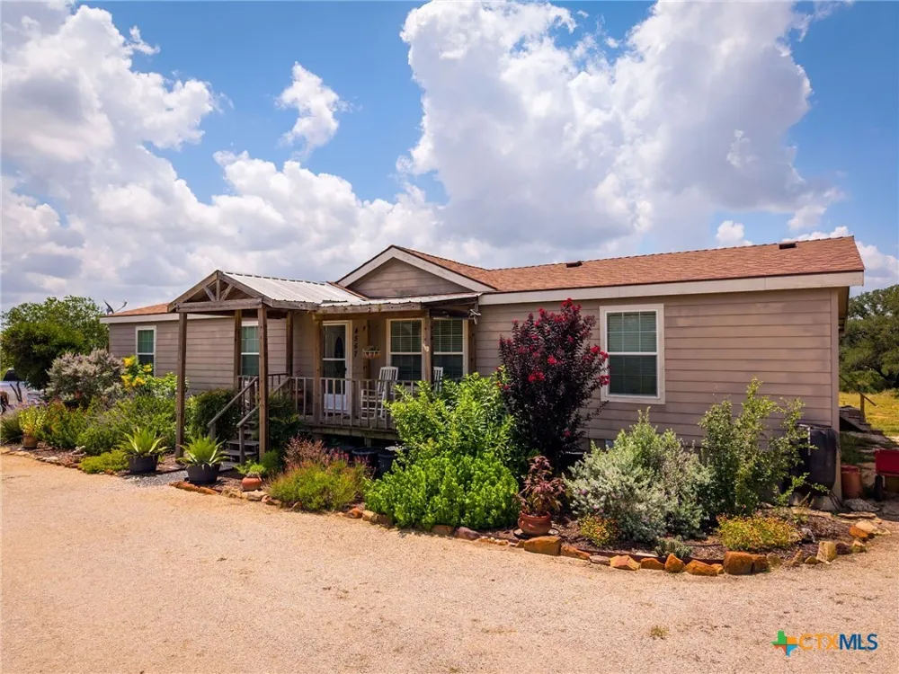 4567 Luther Road Seguin, TX 78155