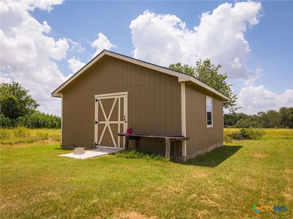4567 Luther Road Seguin, TX 78155
