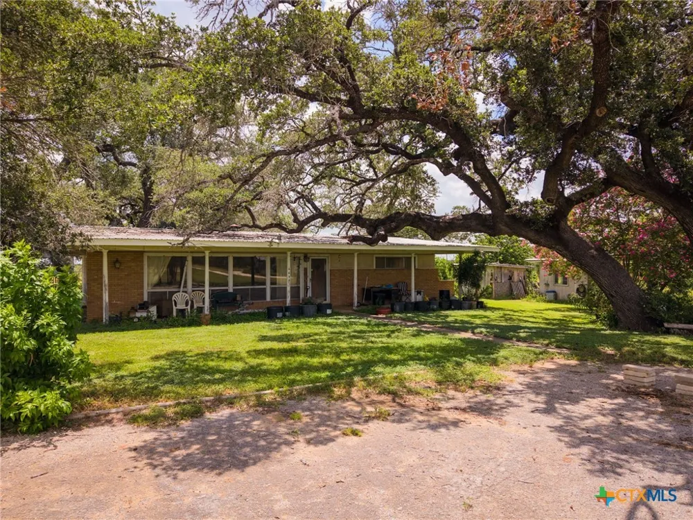 4567 Luther Road Seguin, TX 78155