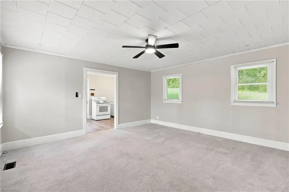 2138 Nc Highway 62 Burlington, NC 27217