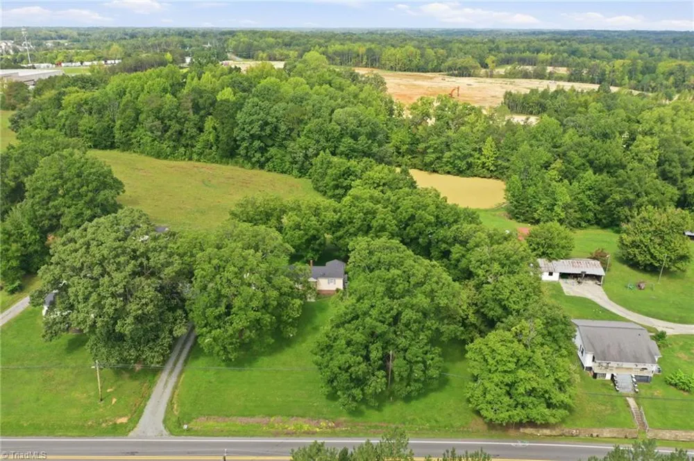 2138 Nc Highway 62 Burlington, NC 27217
