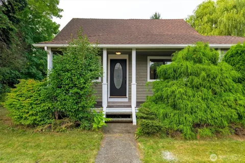 811 Nooksack Avenue