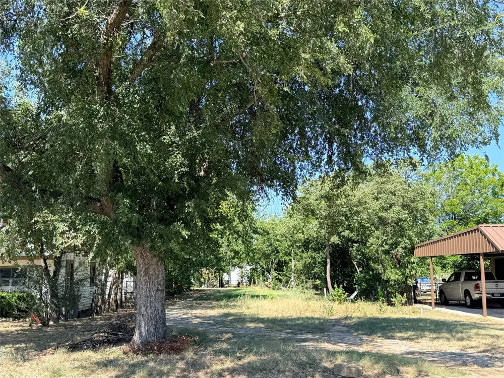 824 Indiana Street Graham, TX 76450