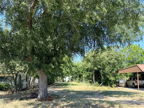 824 Indiana Street