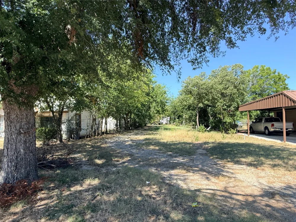 824 Indiana Street Graham, TX 76450