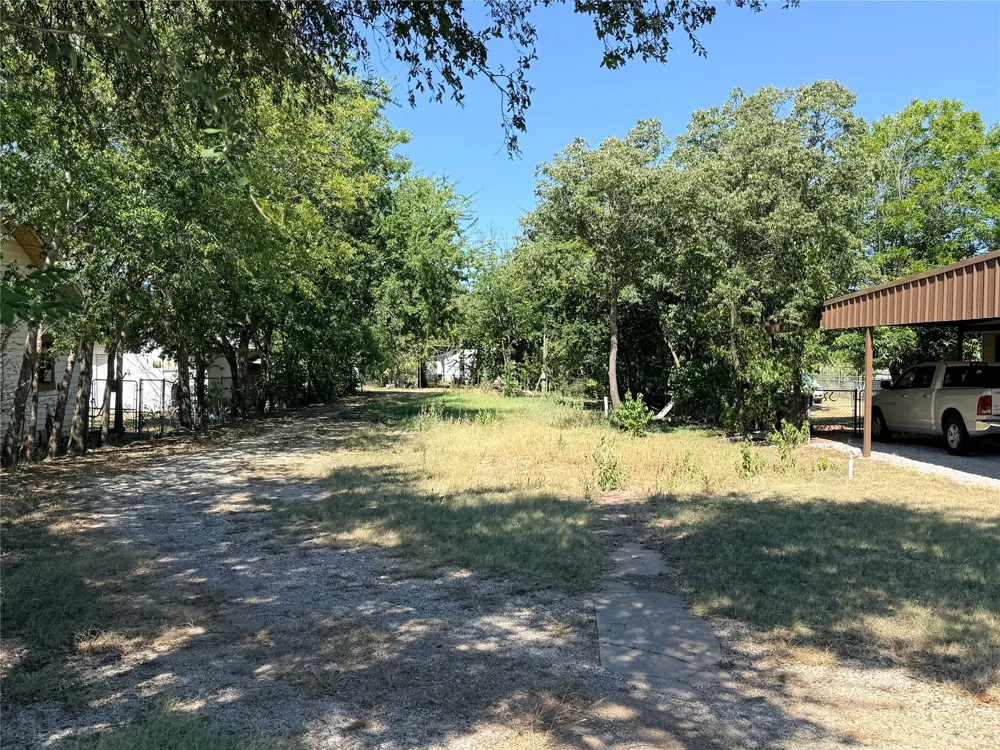 824 Indiana Street Graham, TX 76450