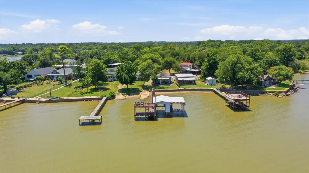6820 Briar Road Azle, TX 76020