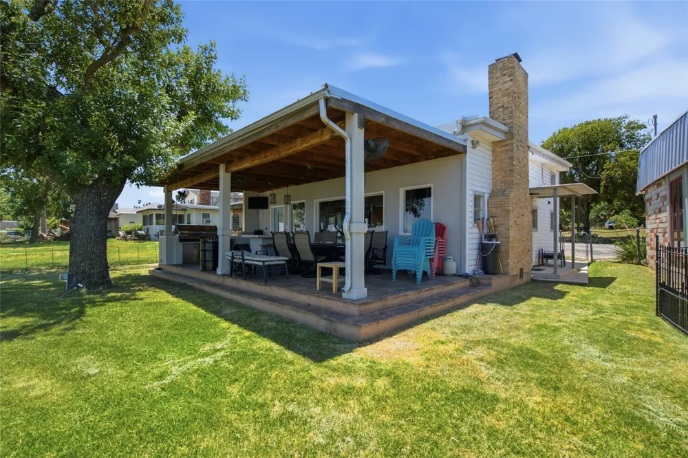 6820 Briar Road Azle, TX 76020