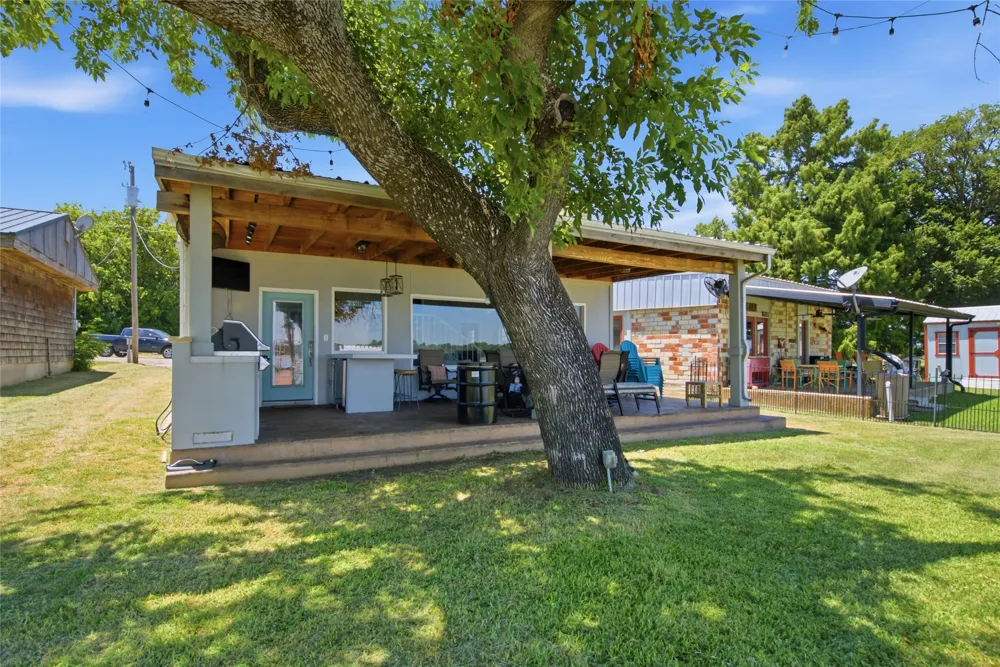 6820 Briar Road Azle, TX 76020