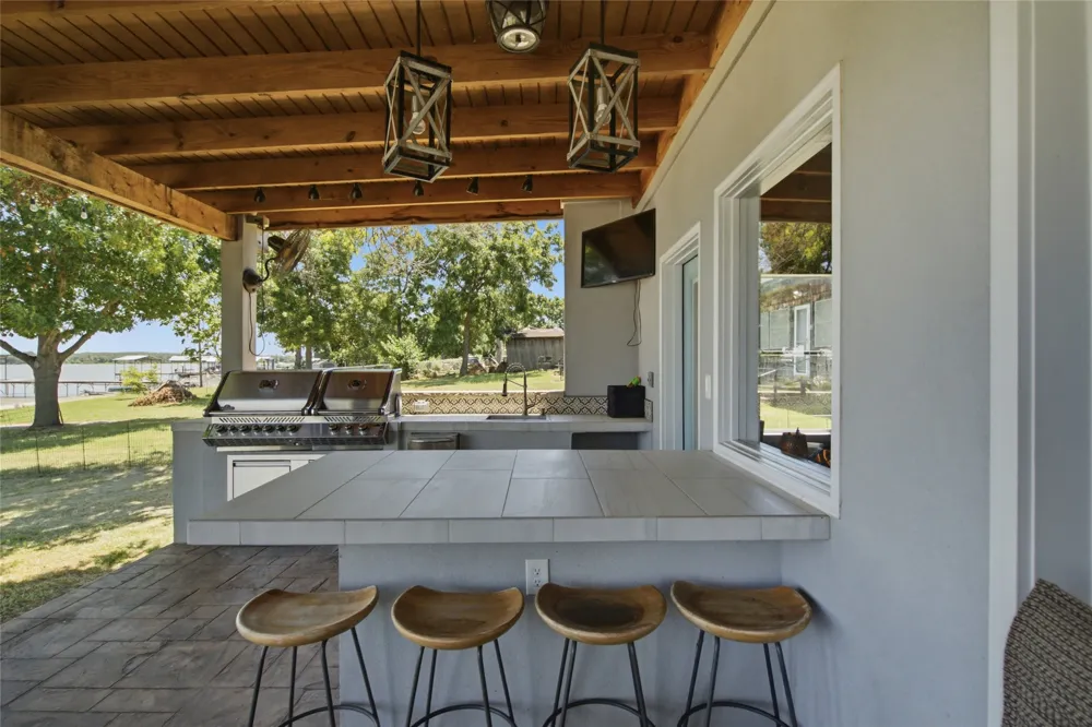 6820 Briar Road Azle, TX 76020