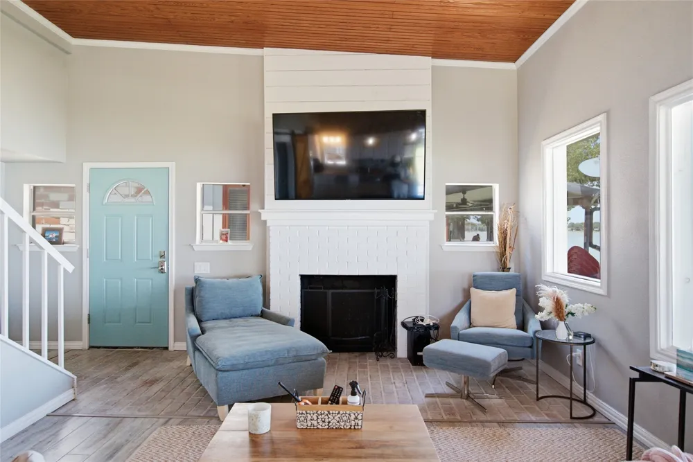 6820 Briar Road Azle, TX 76020