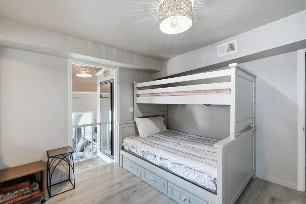 6820 Briar Road Azle, TX 76020