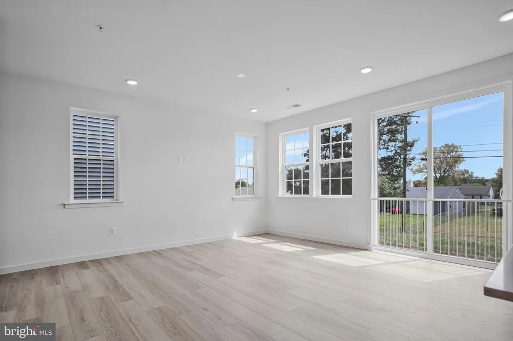 5723 HOWARD DRIVE Glen Burnie, MD 21061