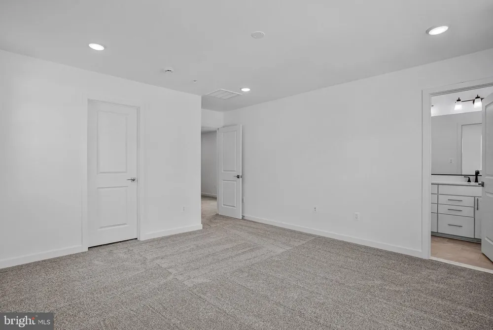 5723 HOWARD DRIVE Glen Burnie, MD 21061